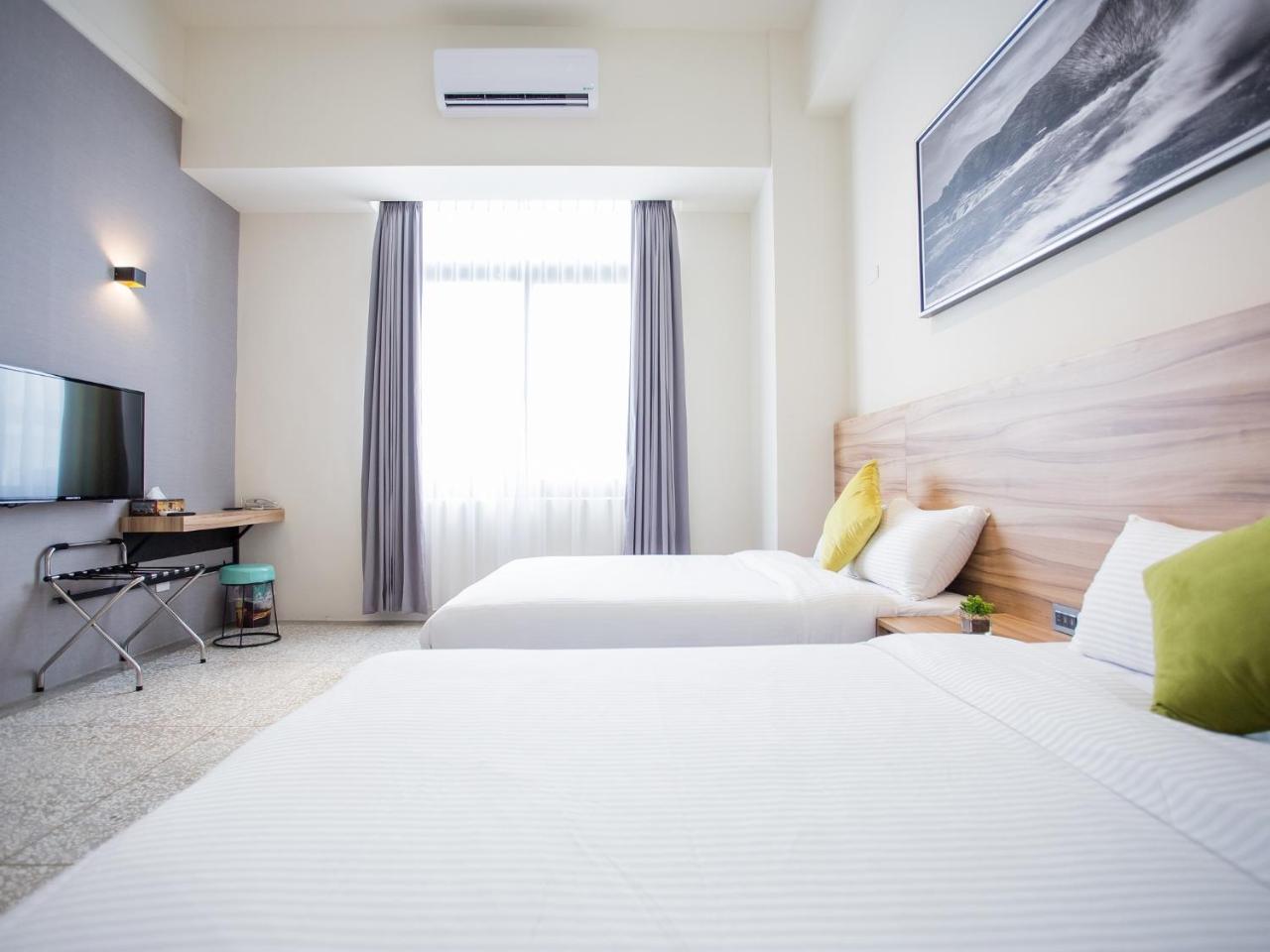 Rainbow Hotel Magong Extérieur photo